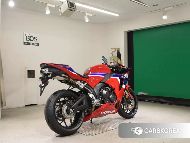 Проданный Honda CBR600RR 2024 из Японии, фото 2