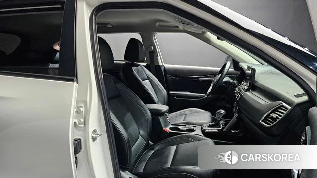 Kia Seltos id 4625964 из Кореи 18