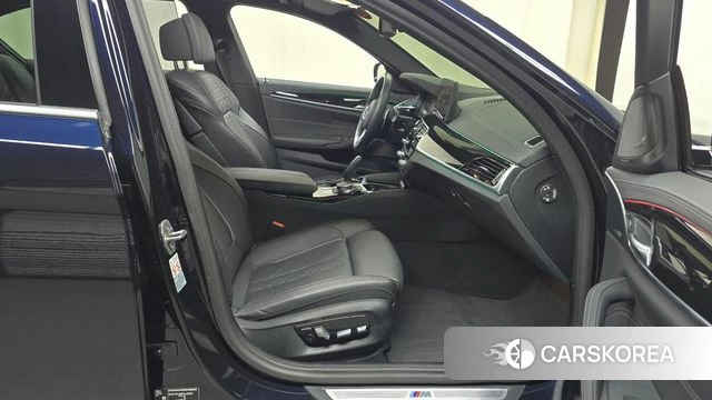 BMW 5 Series (G30) id 4349836 из Кореи 18