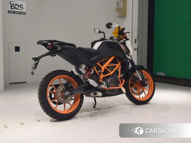 Проданный KTM 390 DUKE 2013 из Японии, фото 2