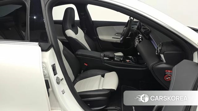Mercedes-Benz CLA-Class C118 id 4642246 из Кореи 18