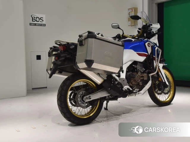 Проданный Honda CRF1000L AFRICA TWIN 2019 из Японии, фото 2