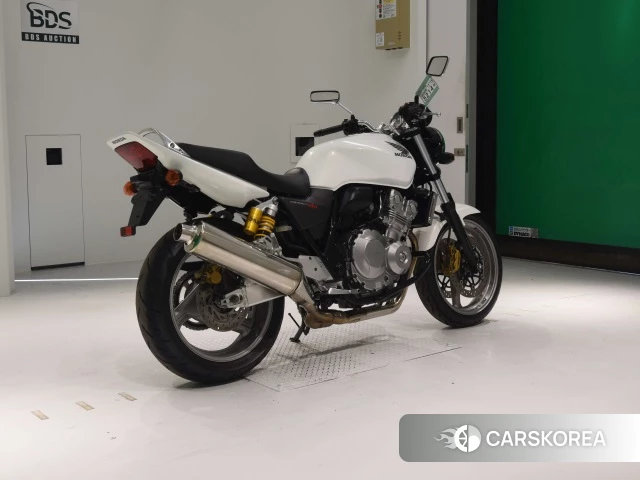 Проданный Honda CB400SF 2011 из Японии, фото 2