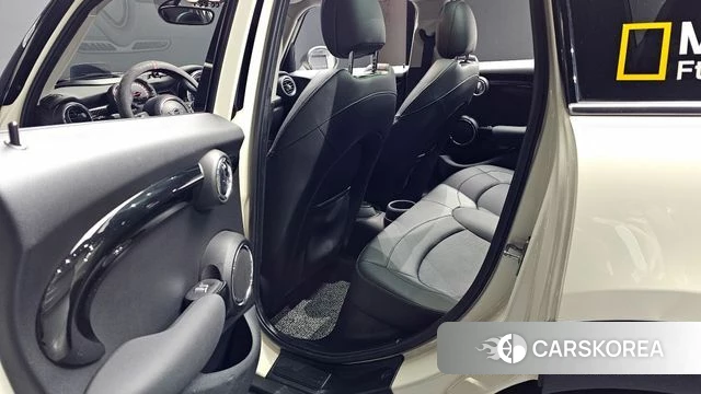 Mini Cooper S id 4578025 из Кореи 18