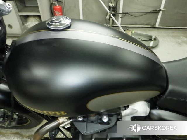 Triumph STREET TWIN id 4182790 из Японии 18