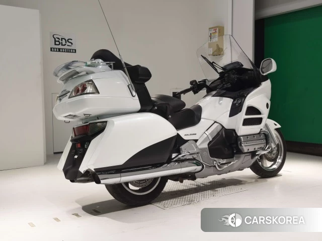 Проданный Honda GL1800 2016 из Японии, фото 2