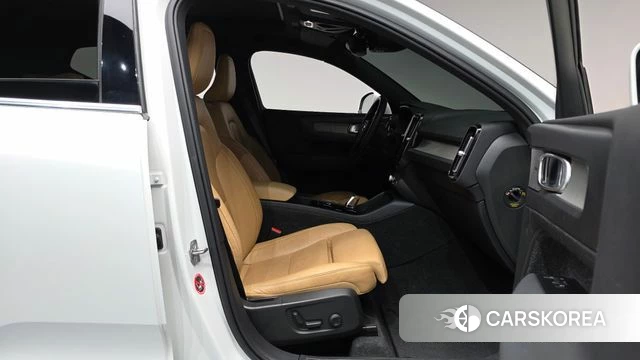 Volvo XC40 id 4376791 из Кореи 18