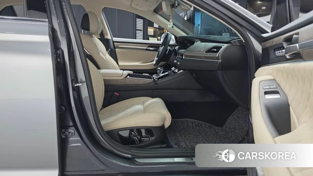 Genesis G90 id 4496619 из Кореи 18