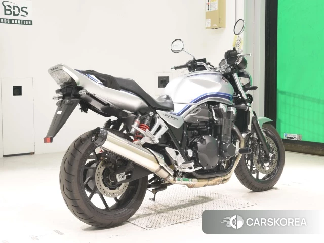 Проданный Honda CB1300SF 2023 из Японии