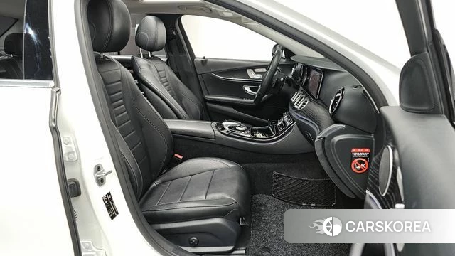 Mercedes-Benz E-Class W213 id 4269012 из Кореи 18