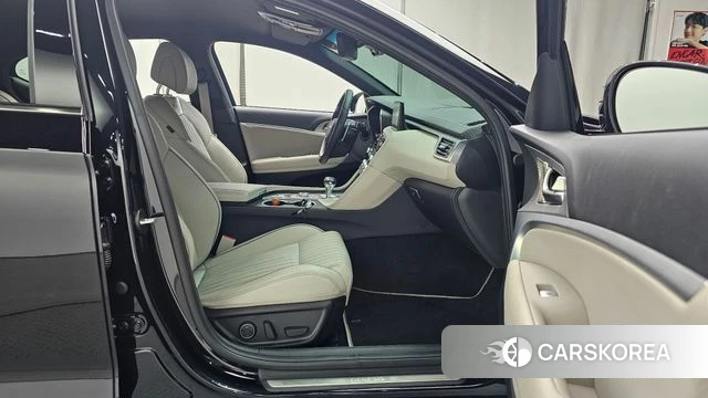 Genesis The New G70 id 4692242 из Кореи 18
