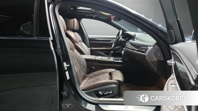 BMW 7 Series (G11) id 4906215 из Кореи 18