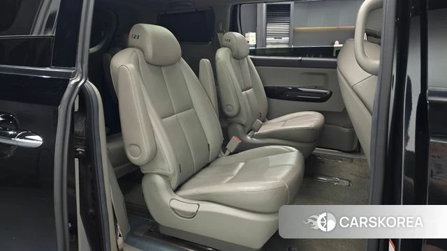 Kia All New Carnival id 4558042 из Кореи 18