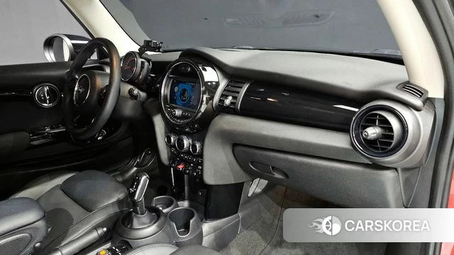 Mini Cooper id 4304437 из Кореи 18