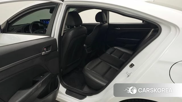 Hyundai Avante AD id 4605260 из Кореи 18