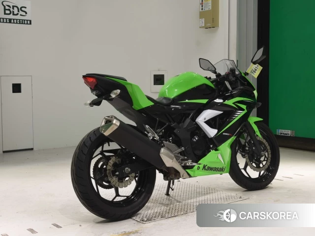 Проданный Kawasaki NINJA 250SL 2015 из Японии, фото 2