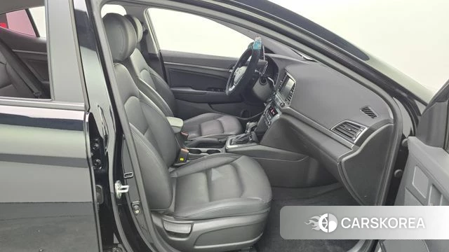 Hyundai Avante AD id 4568671 из Кореи 18