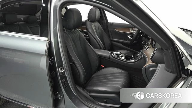 Mercedes-Benz E-Class W213 id 4294749 из Кореи 18