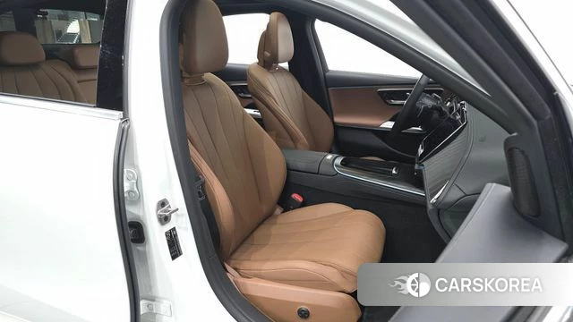 Mercedes-Benz E-Class W214 id 4773631 из Кореи 18