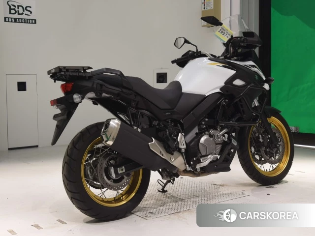 Проданный Suzuki V-STROM 650 XT 2021 из Японии, фото 2