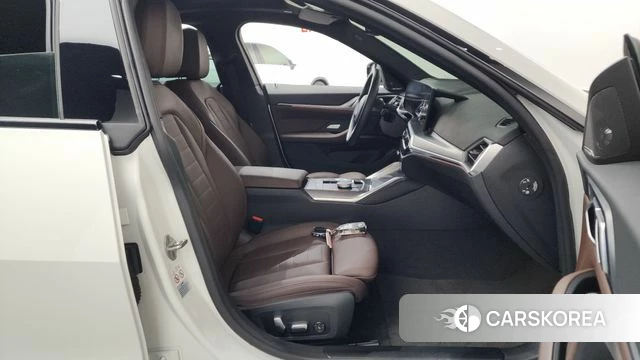 BMW i4 id 4560989 из Кореи 18