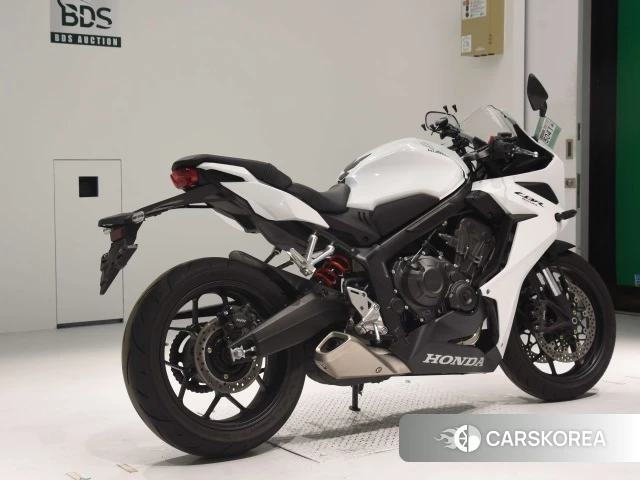 Проданный Honda CBR650R 2023 из Японии