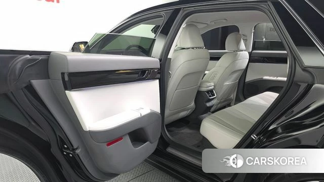 Hyundai Grandeur Hybrid (GN7) id 4516725 из Кореи 18