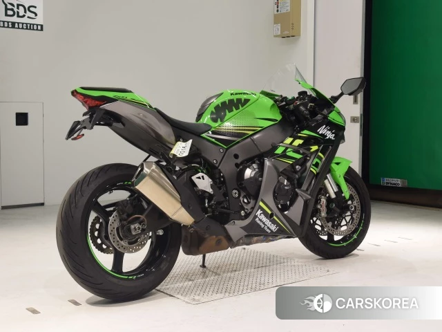 Проданный Kawasaki ZX-10R NINJA ABS 2018 из Японии, фото 2