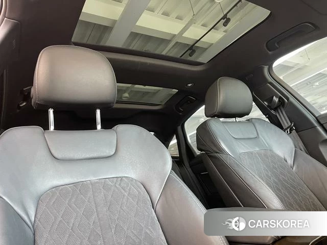 Audi A6L id 4273889 из Китая 18