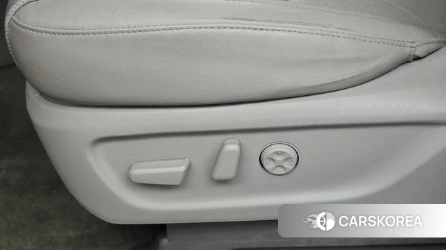 Kia The New Carnival id 4924017 из Кореи 18