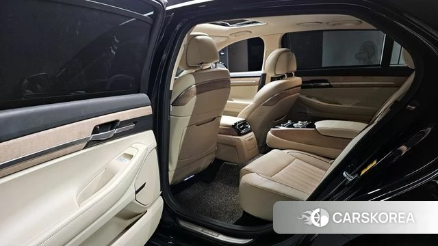 Genesis G90 id 4250437 из Кореи 18