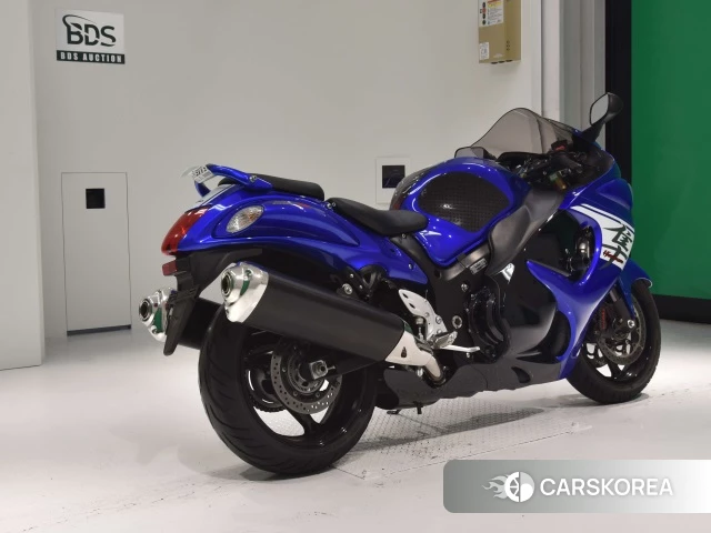 Проданный Suzuki GSX1300R HAYABUSA 2017 из Японии, фото 2