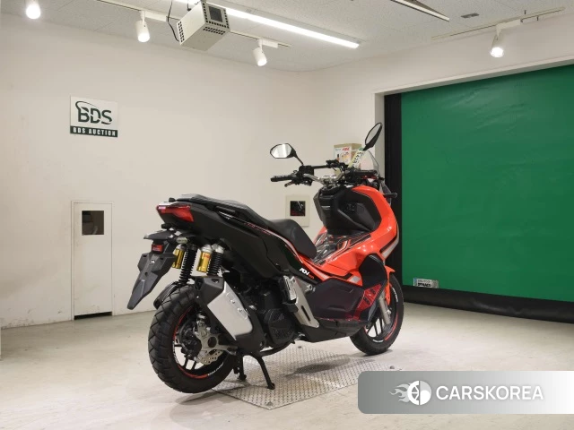 Проданный Honda ADV150 2019 из Японии, фото 2