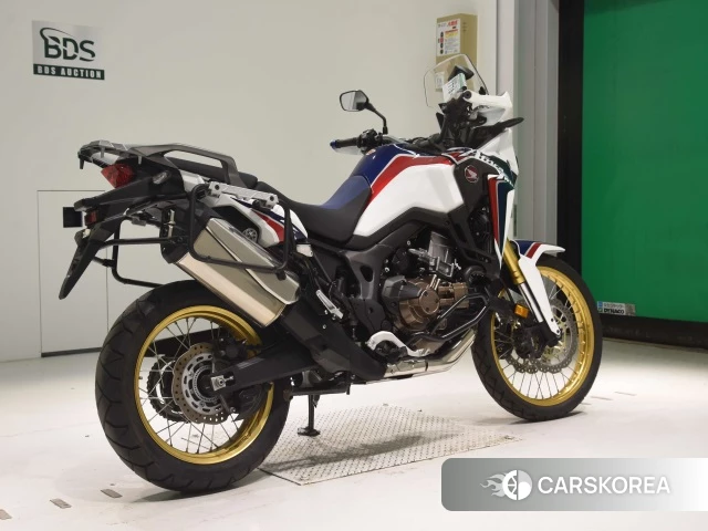 Проданный Honda CRF1000L AFRICA TWIN 2016 из Японии