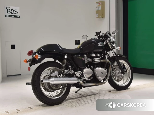 Проданный Triumph THRUXTON 2014 из Японии, фото 2