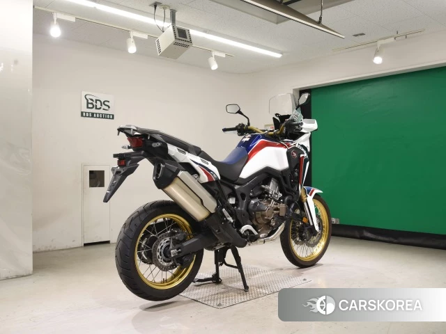 Проданный Honda CRF1000L AFRICA TWIN 2018 из Японии, фото 2