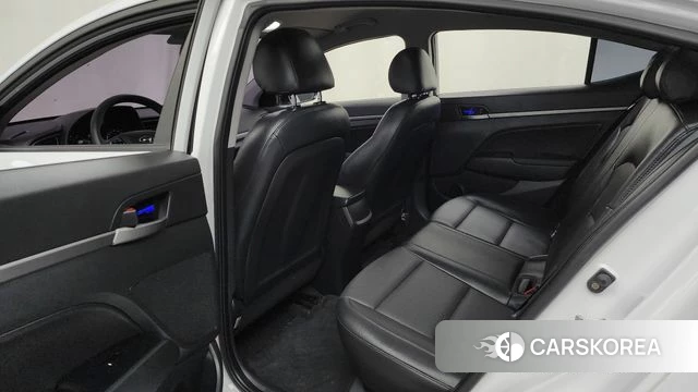 Hyundai Avante AD id 4596142 из Кореи 18