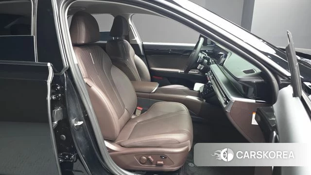 Hyundai Grandeur Hybrid (GN7) id 4940873 из Кореи 18