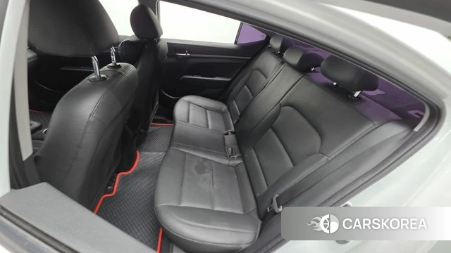 Hyundai Avante AD id 4403543 из Кореи 18