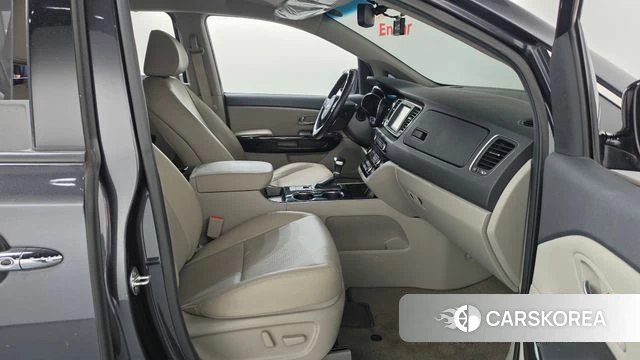 Kia The New Carnival id 4785365 из Кореи 18