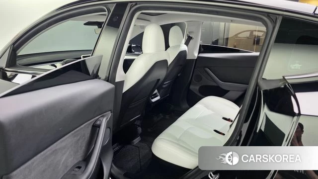 Tesla Model Y id 4488317 из Кореи 18
