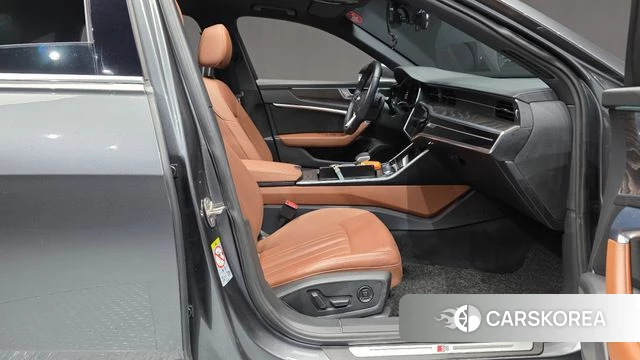Audi A6 (C8) id 4529882 из Кореи 18