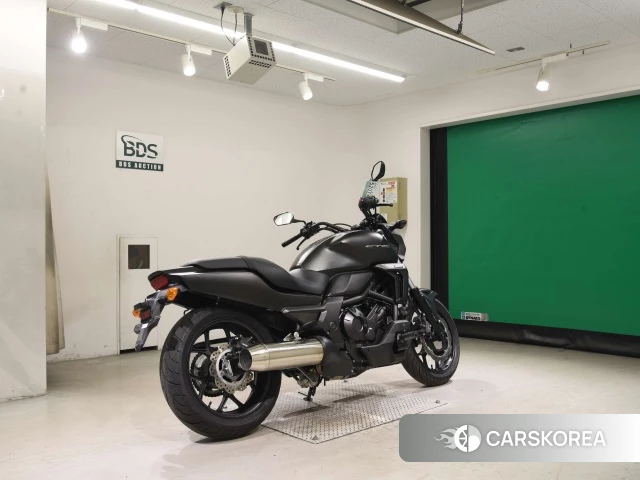 Проданный Honda CTX700N 2014 из Японии, фото 2