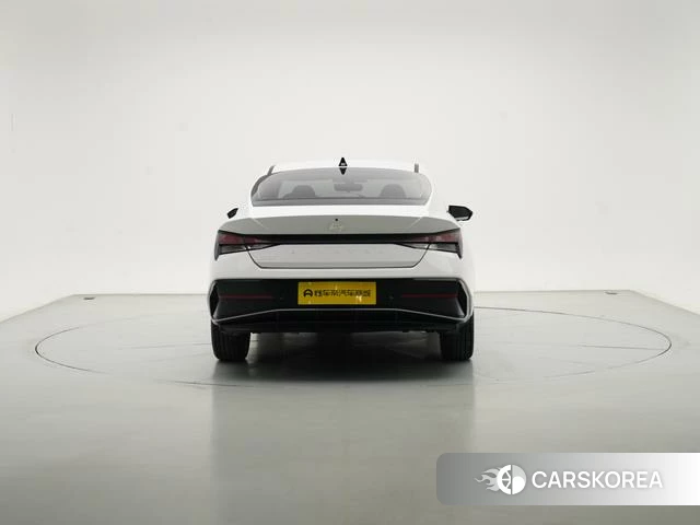 Hyundai Elantra id 4301238 из Китая 18