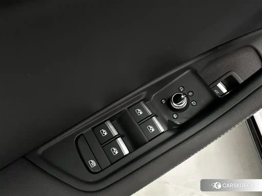 Audi A4L id 4669288 из Китая 18