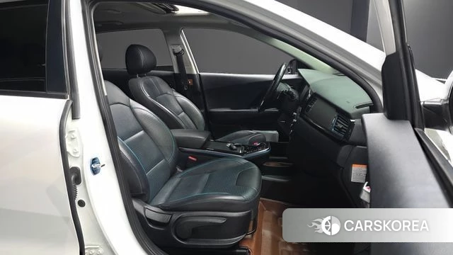 Kia Niro EV id 4604977 из Кореи 18