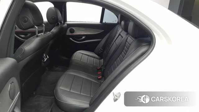Mercedes-Benz E-Class W213 id 4856473 из Кореи 18