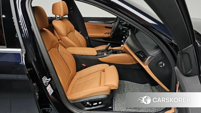 BMW 5 Series (G30) id 4281379 из Кореи 18