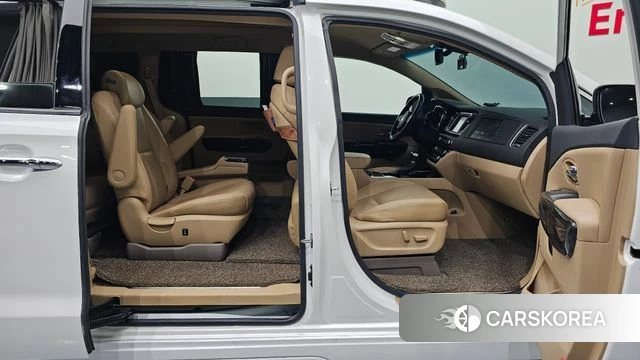 Kia The New Carnival id 4836812 из Кореи 18