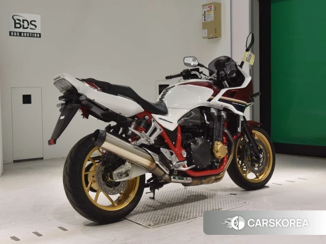 Проданный Honda CB1300SF BOLDOR ABS 2021 из Японии, фото 2